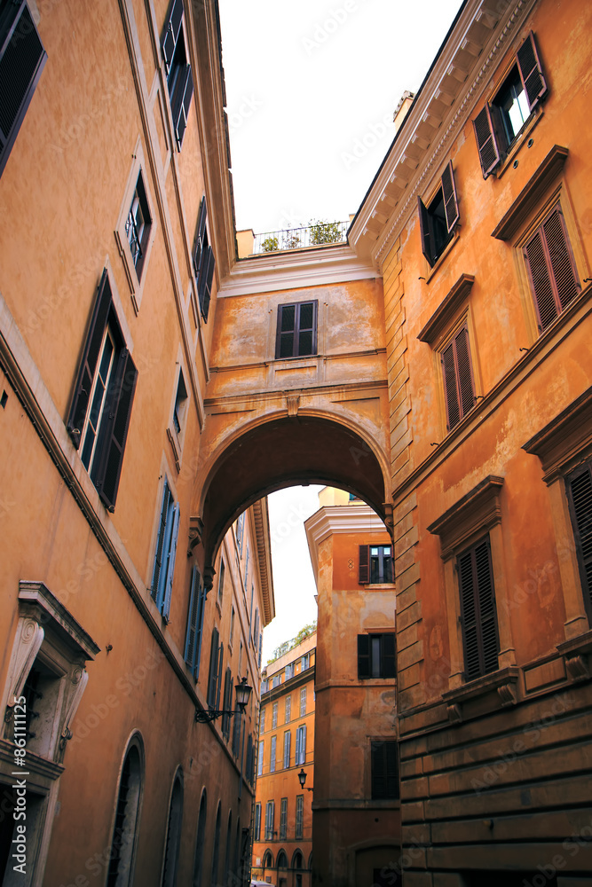 The narrow streets of Rome 