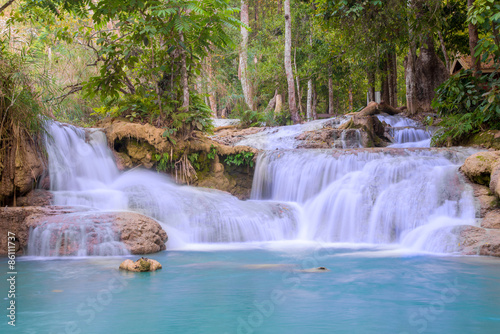 Waterfall in rain forest (Tat Kuang Si Waterfalls at Luang praba © CasanoWa Stutio