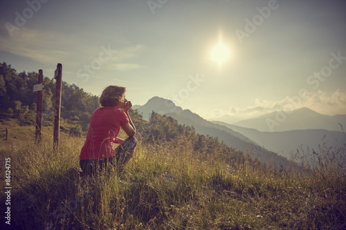 Bild auf Leinwand tramonto in montagna