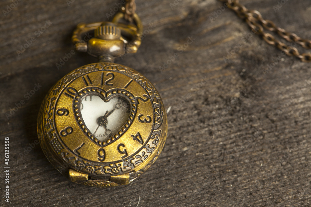 Orologio a cipolla con vetro a cuore