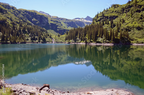 Garichtisee, Mettmen-Alp, Glarus photo