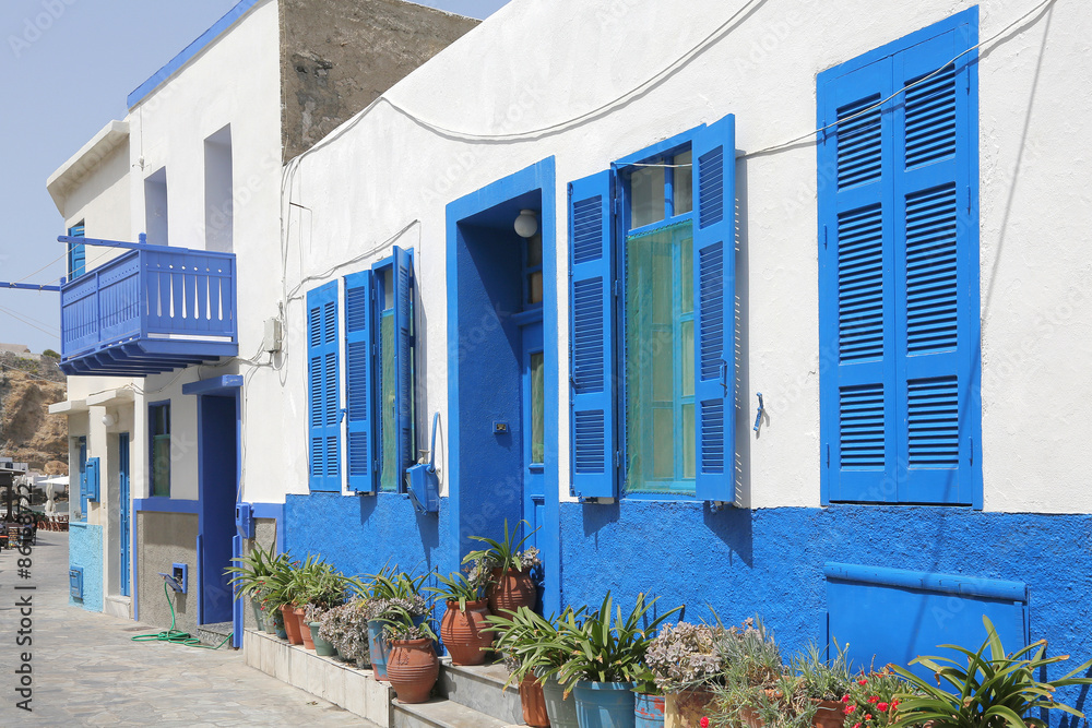 Hausfassade eines Hauses auf Nisyros, Griechenland