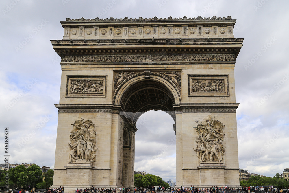 triumphal arch in paris,france