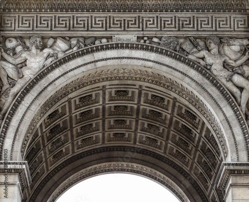 triumphal arch in paris,france © luckybai2013