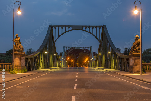 Glienicker Brücke frontal