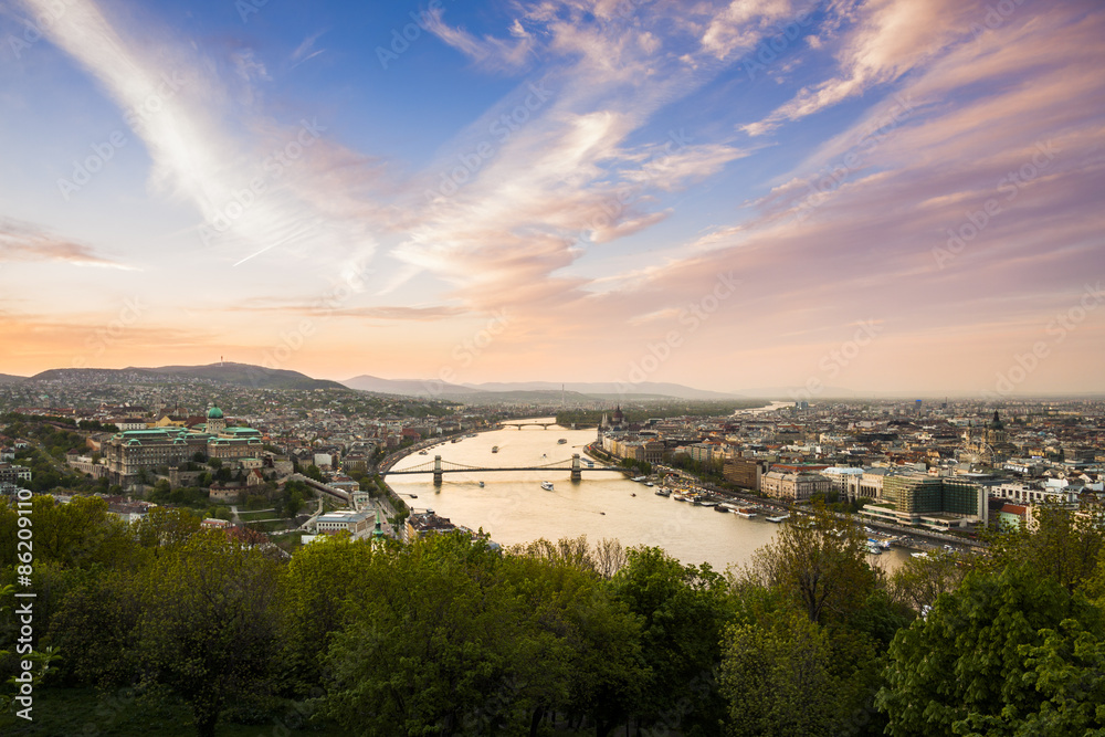 Budapest panorama with Danube, Castle, Chain Bridge