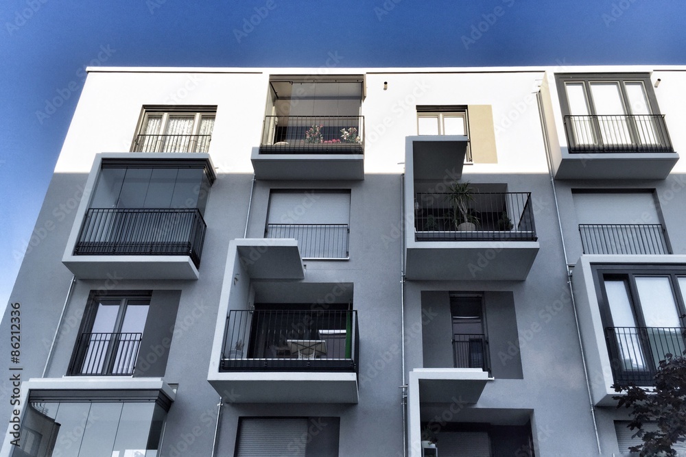 Fototapeta premium Moderne Fassade Wohnhaus