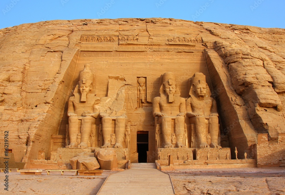 Naklejka premium Świątynia Abu Simbel w Egipcie