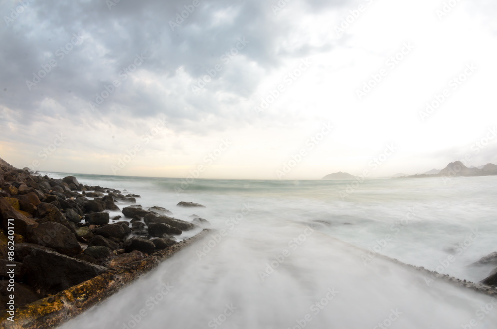 Obraz premium cabo pulmo beach under a storm