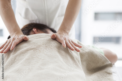 Fotografía Women receiving a massage