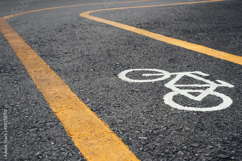 Bicycle lane signage on street perspective © VTT Studio