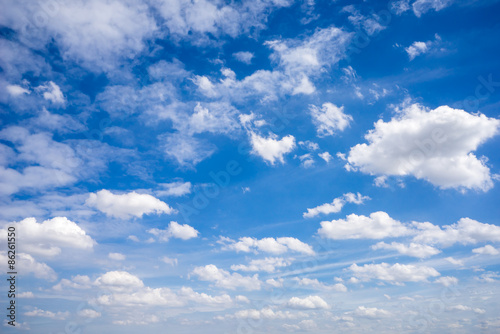 Fototapeta Naklejka Na Ścianę i Meble -  Beautiful clouds and blue sky