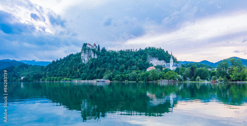 Naklejka premium Bled / Slowenien Abendpanorama