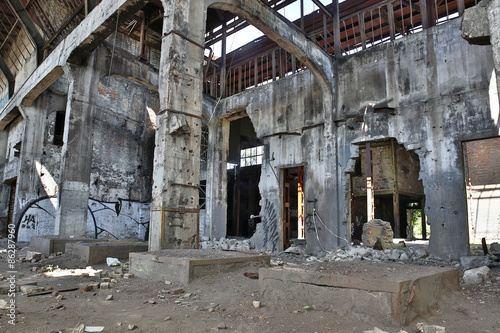 Fototapeta Naklejka Na Ścianę i Meble -  abandoned factory, industrial background