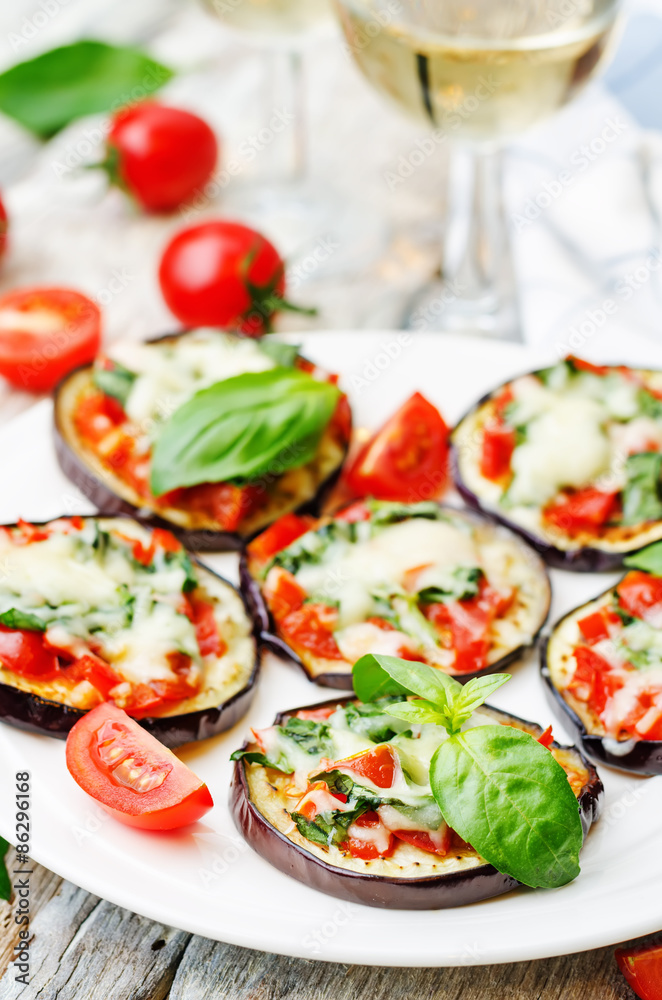 pizza eggplant with tomatoes and Basil