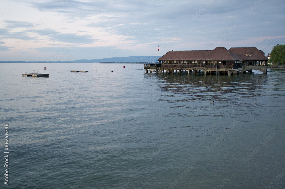 Obraz premium Bodensee mit Rorschacher Badehütte