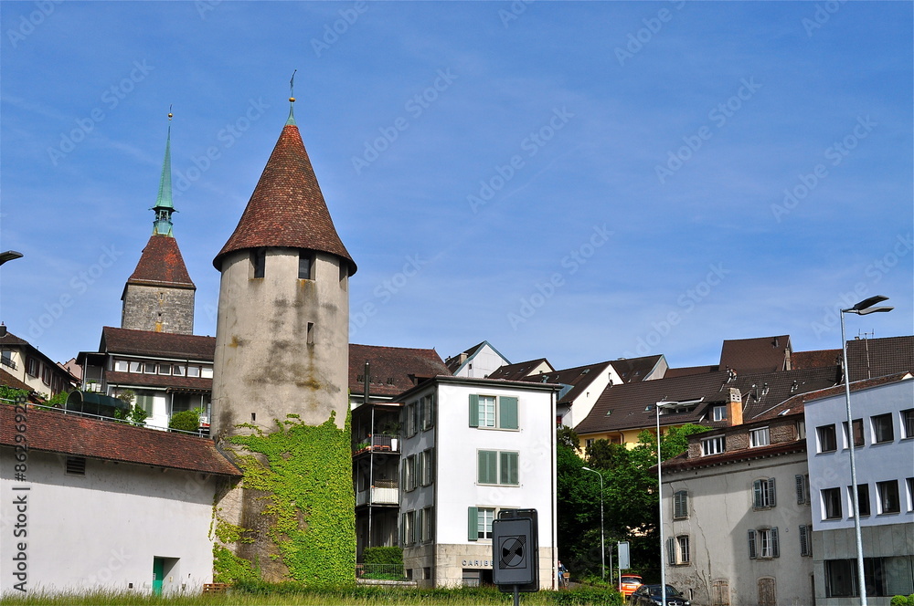 Altstadt Aarau mit unterem Burgturm und Obertorturm