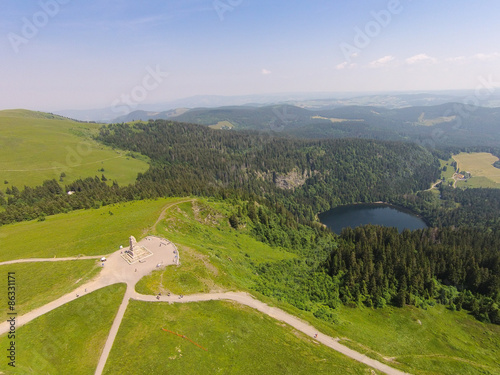 Feldberg aus der Luft mit dem Feldsee