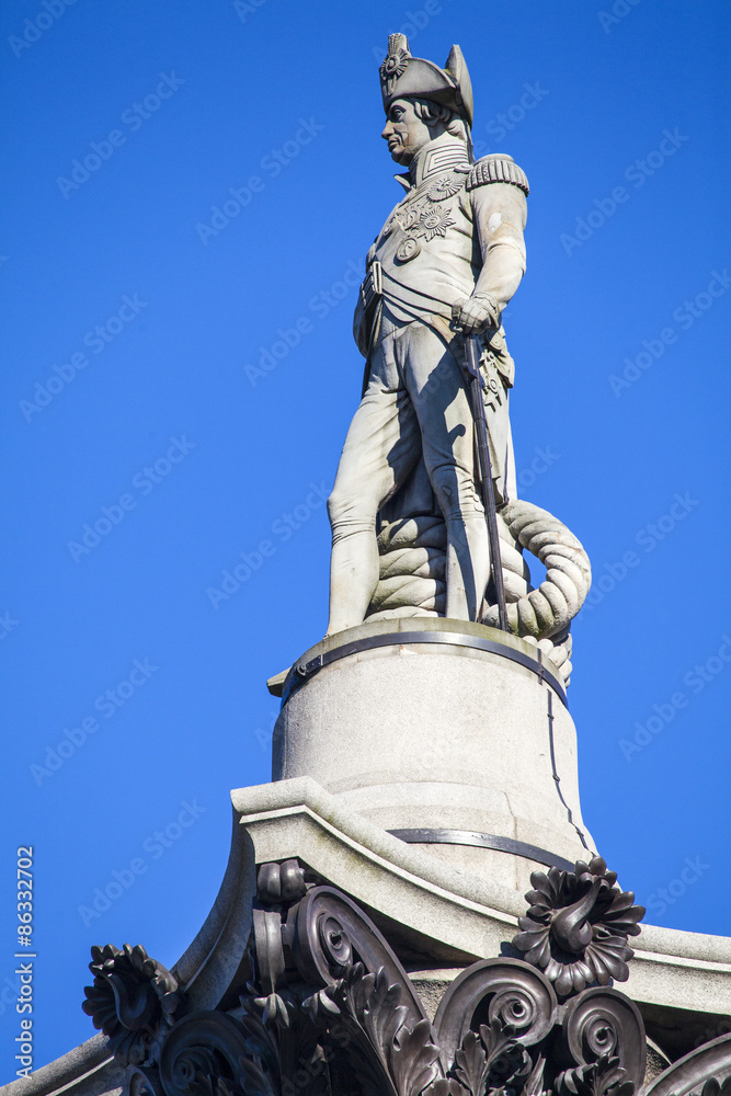 Fototapeta premium Admiral Horatio Nelson Statue on Nelsons Column
