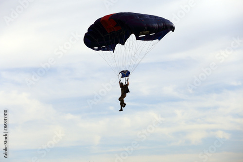 lancio con il paracadute photo