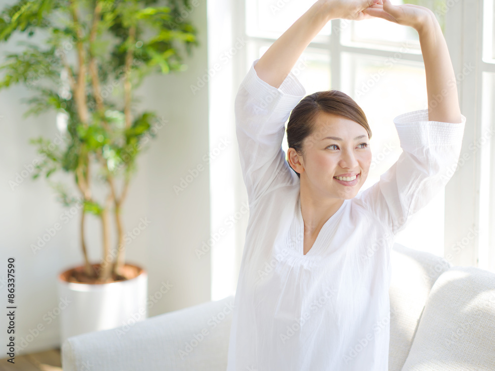 © naka - リラックス・女性 © naka - リラックス・女性