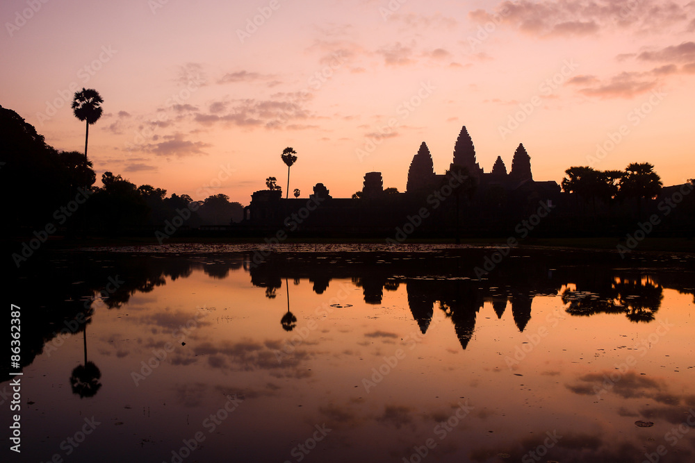 Obraz premium Angkor Wat at sunrise, Siem Reap, Cambodia