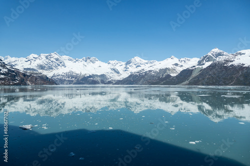 Sailing through Glacier Bay © cec72
