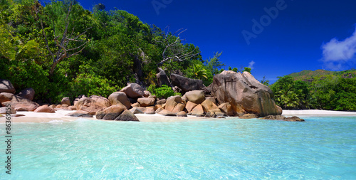 Plage paradisiaque des Seychelles