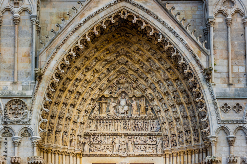 Amiens- Cathédrale Notre-Dame Portalbogen