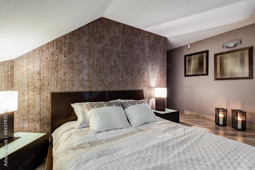 Fototapeta premium Brown elegant bedroom