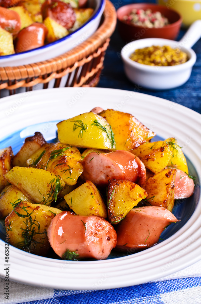 Potatoes with sausages Potatoes with sausages
