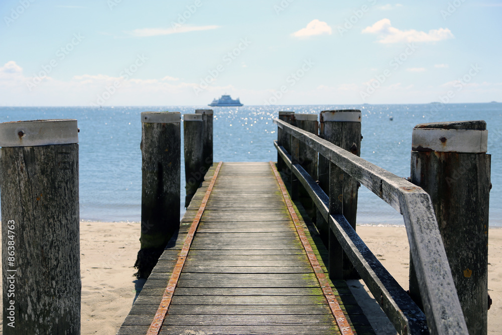 Fototapeta premium Wooden bridge in Föhr