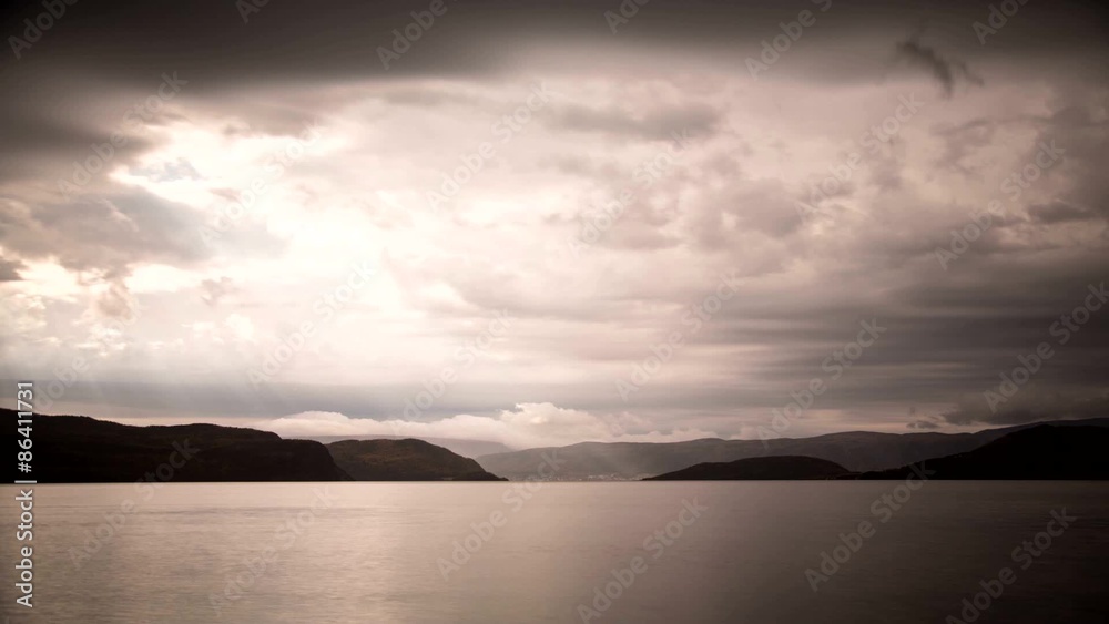 Heavy Weather Clouds in Lovely Light Heavy Weather Clouds in Lovely Light
