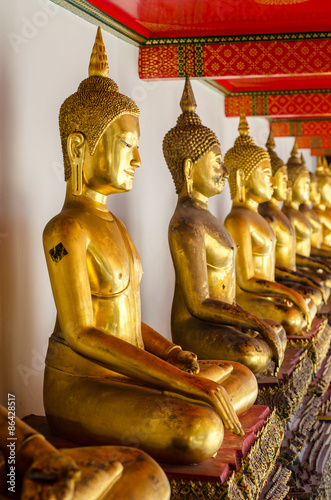 Buddha statue in Wat Pho