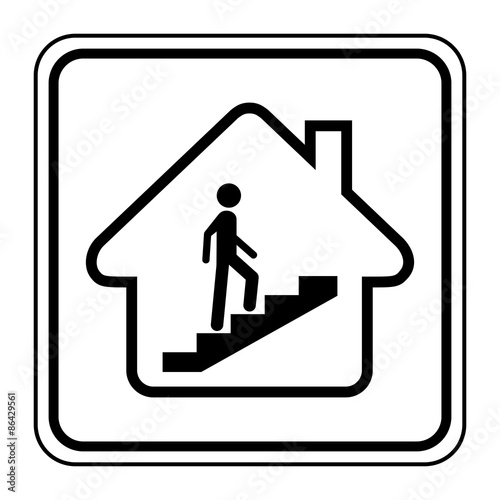 Logo maison et escalier.