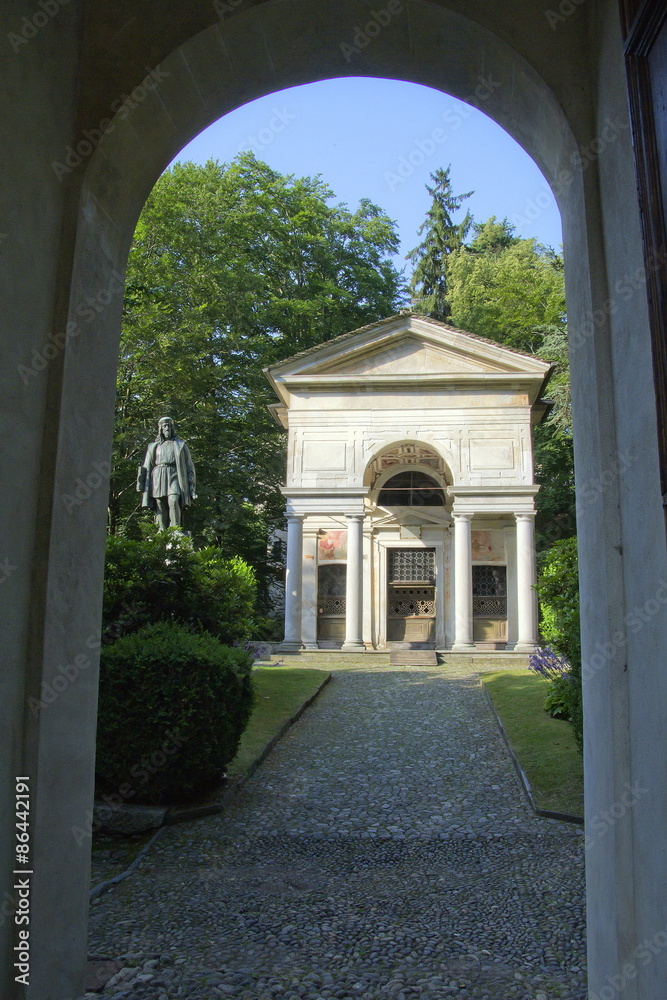 Sacro Monte di Varallo Sesia con la cappella in Piemonte