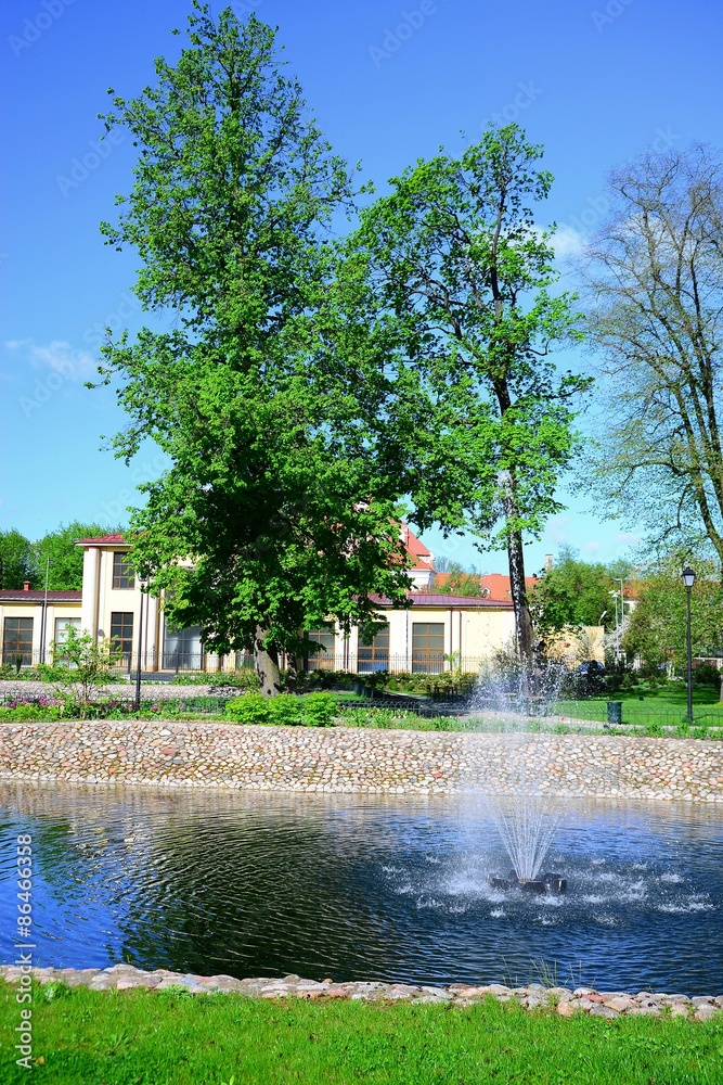 Obraz premium Fountain in Uzupis park in Vilnius town