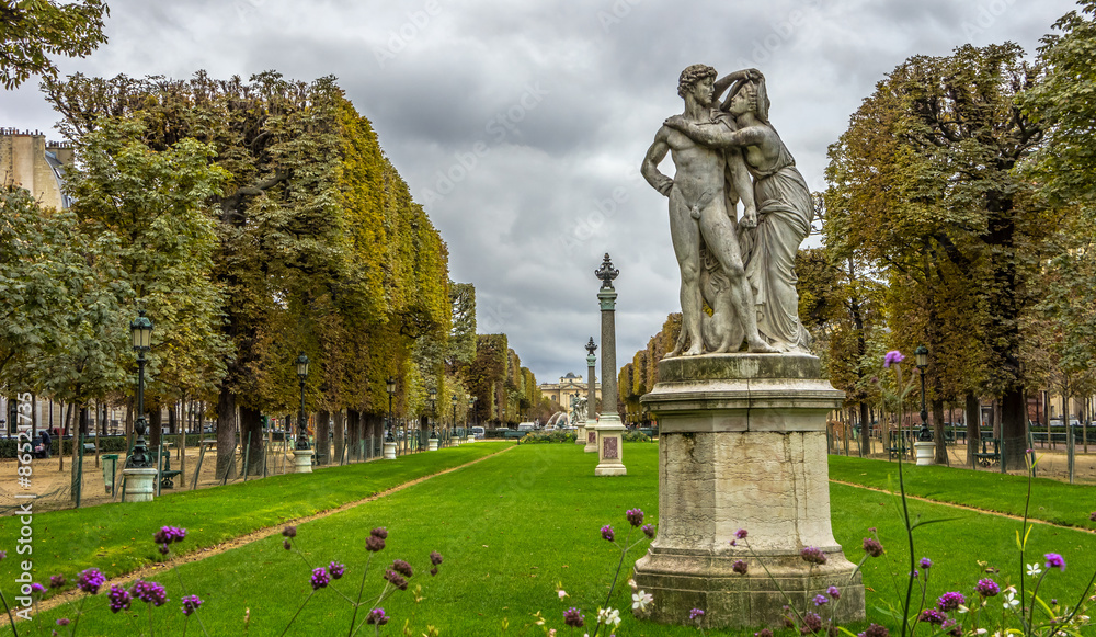 Boulevard next to Luxembourg palace