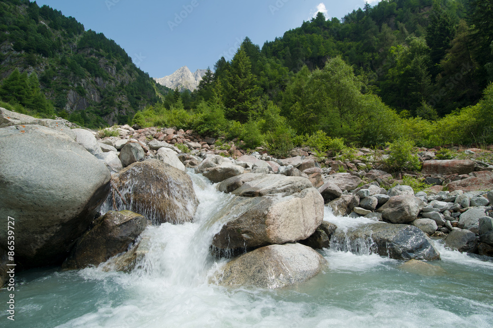 torrente StockFoto Adobe Stock