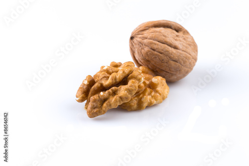 Dried walnut