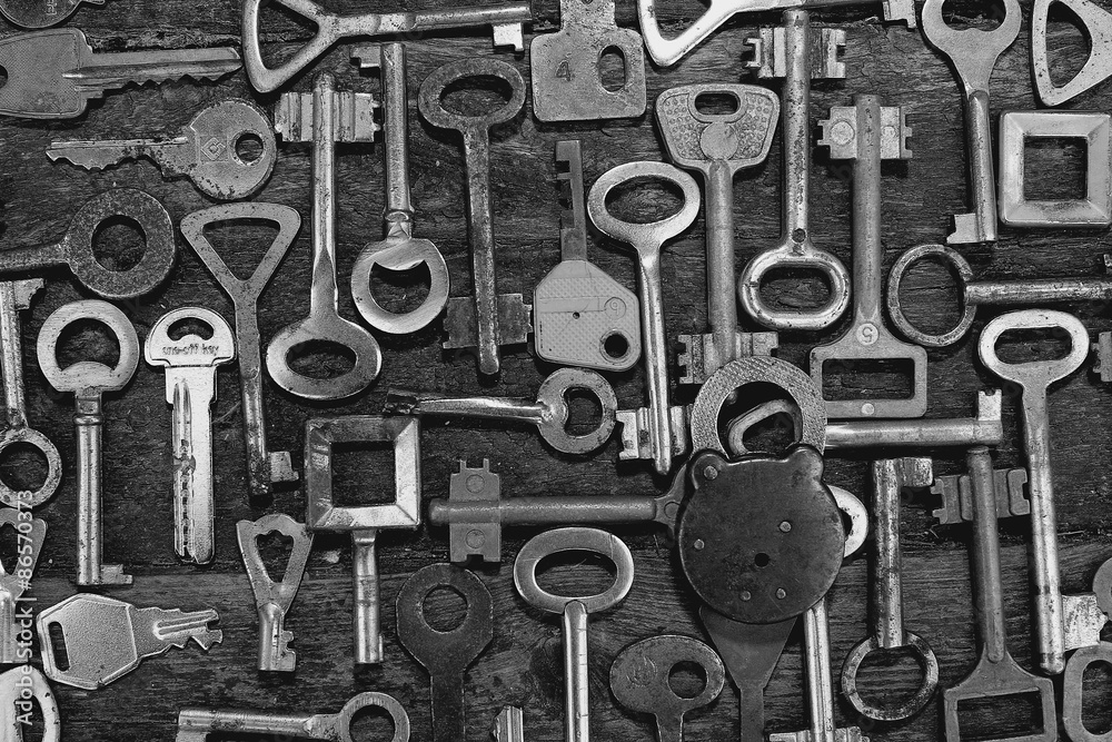 Obraz premium Keys locks wooden background