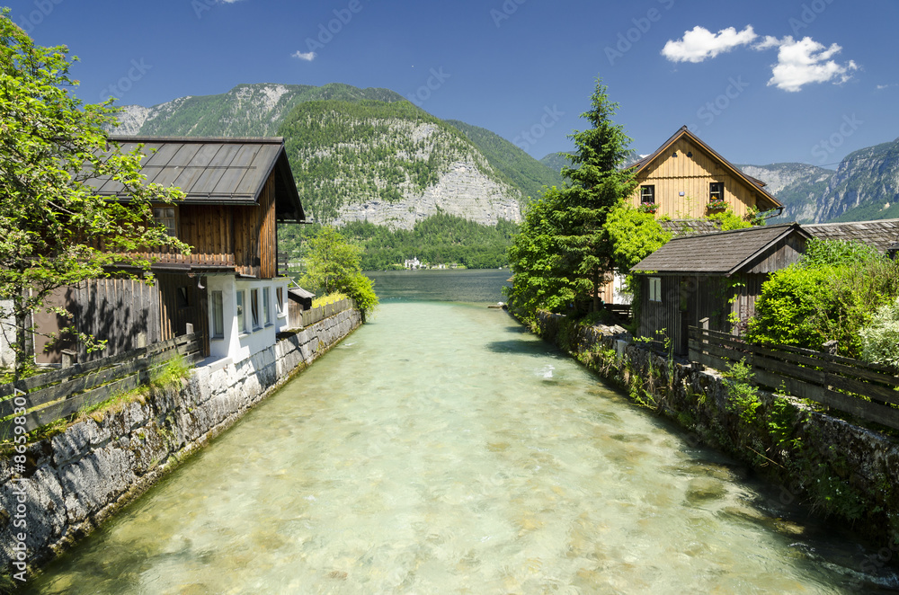 Fototapeta premium river and lake in Hallstatt, Austria