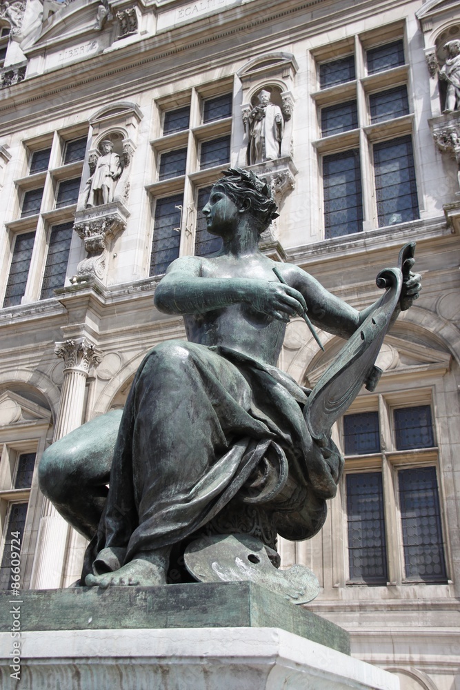 Statue de l'Hôtel de ville de Paris