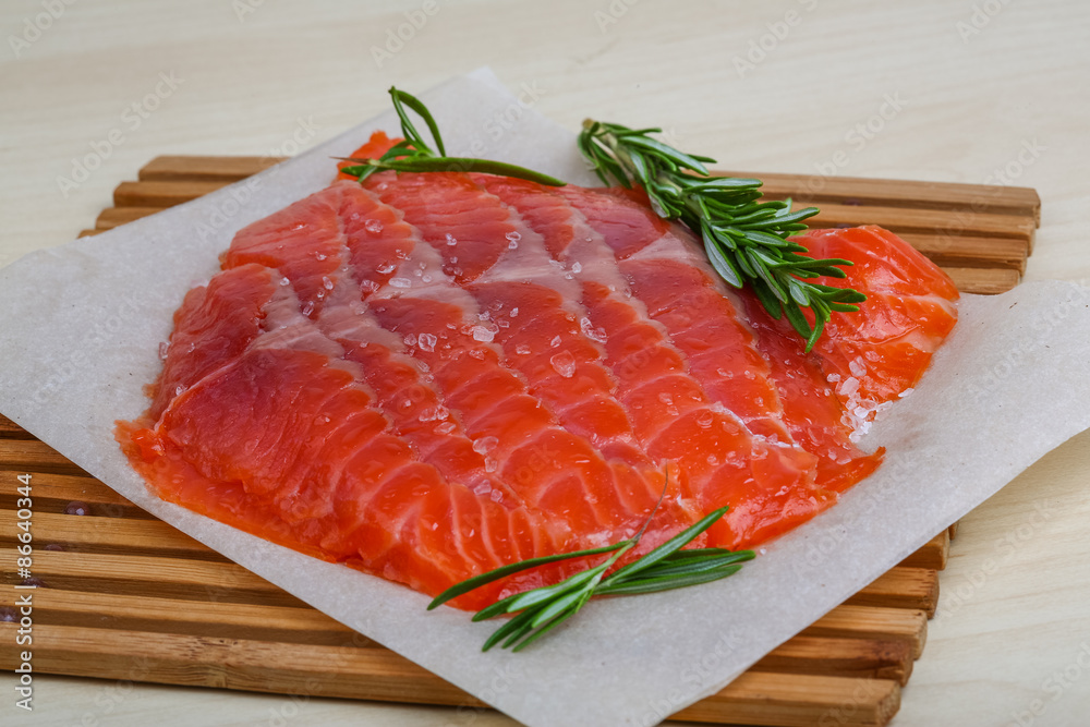 Sliced salmon