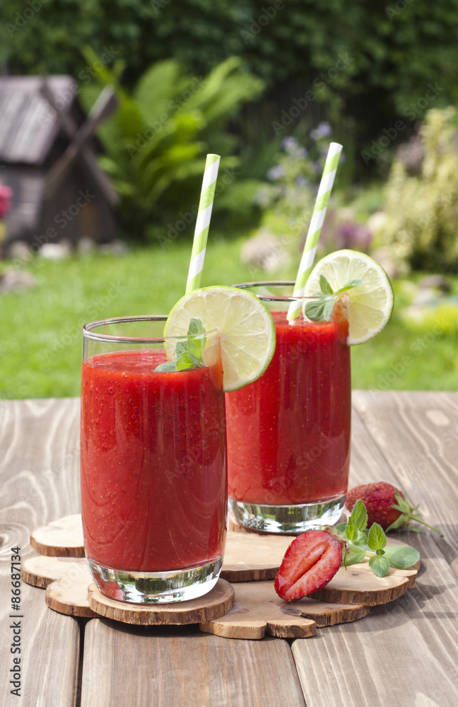 Strawberry smoothie Strawberry smoothie