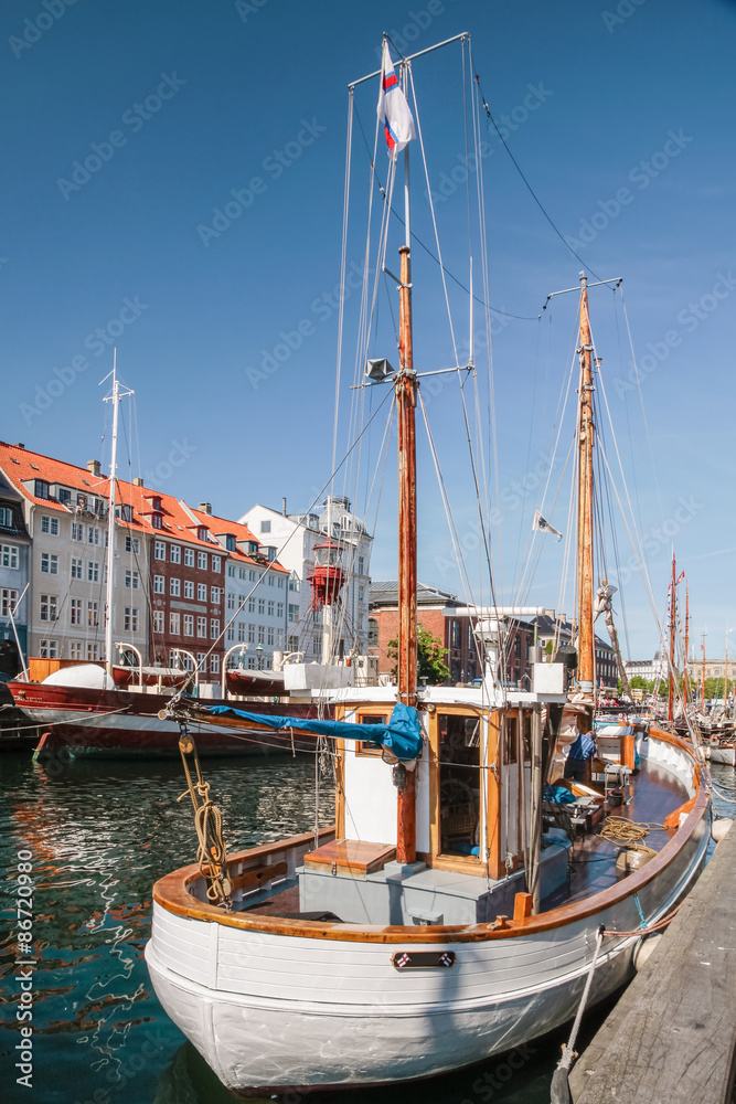 Alte Schiffe in Nyhavn in Kopenhagen