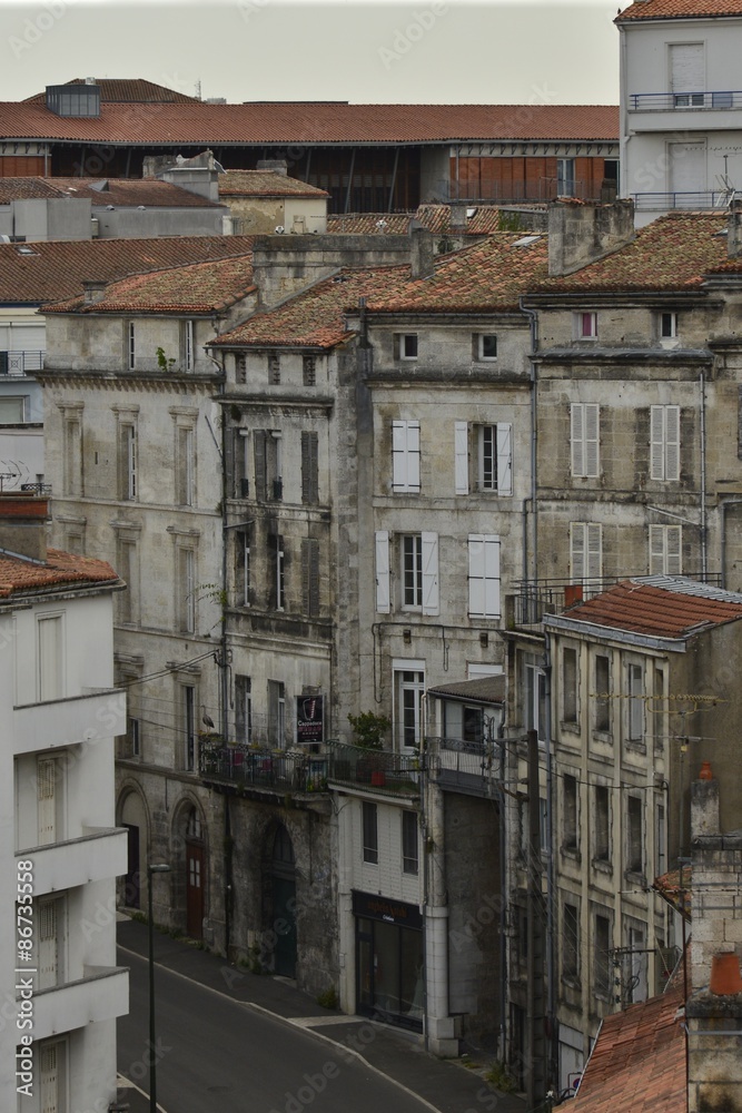 Vieilles maisons entre la ville haute et basse d'Angoulême 