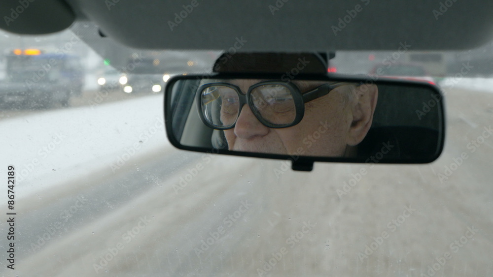 Daily driving in winter city Daily driving in winter city