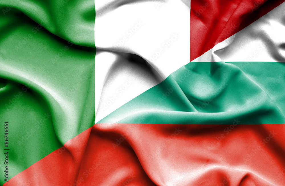 Obraz premium Waving flag of Bulgaria and Italy