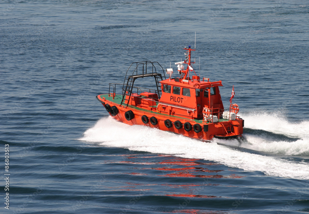 Obraz premium Orange pilot boat